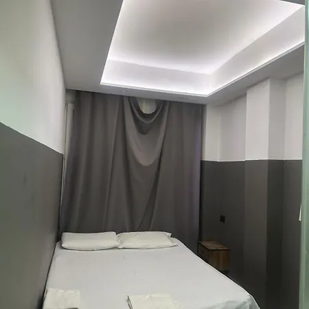 Downtown Economy Otel
